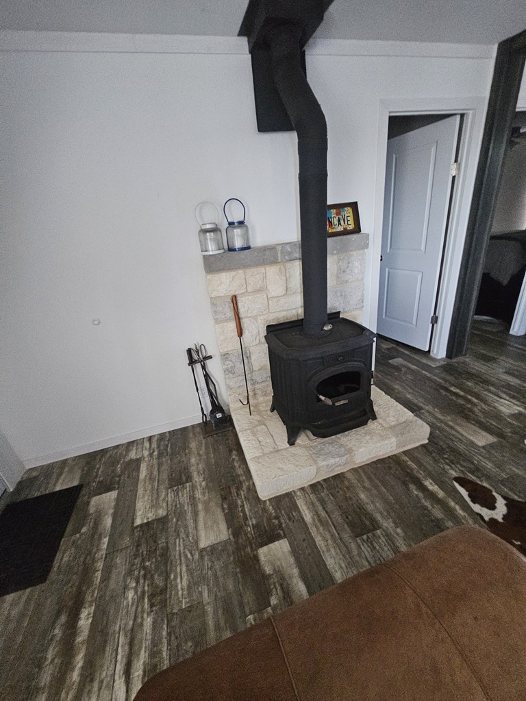 Lot 1 Rr 674 Rocksprings, TX 78880 - Photo 10 of 16 a living room with a rug