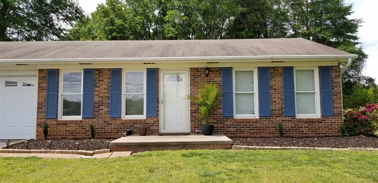 114 Lakeview Drive Inman, SC 29349 - Photo 2 of 31