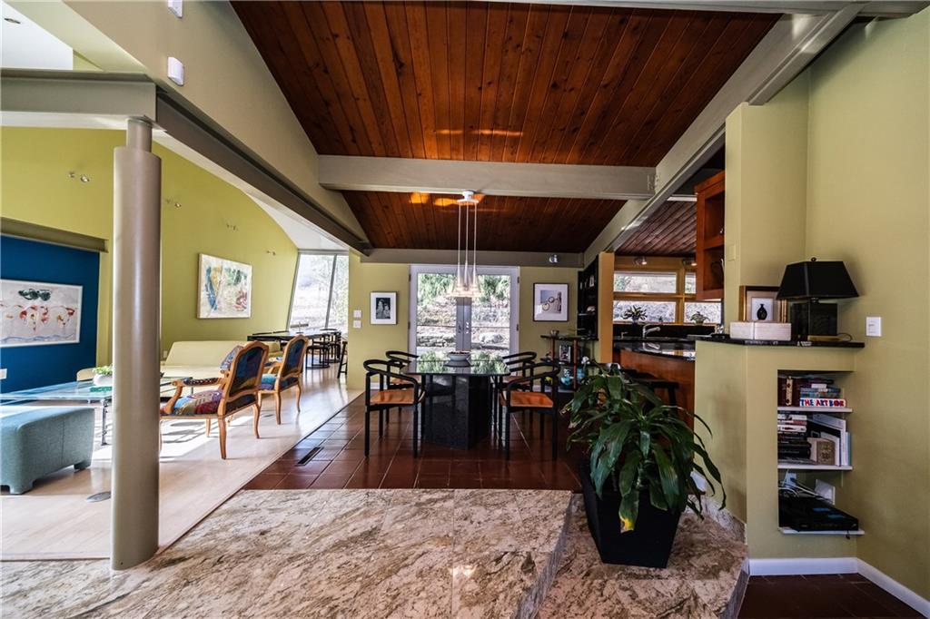 205 Hunt Road Pittsburgh, PA 15215 - Photo 8 of 23 Gallery Image 8