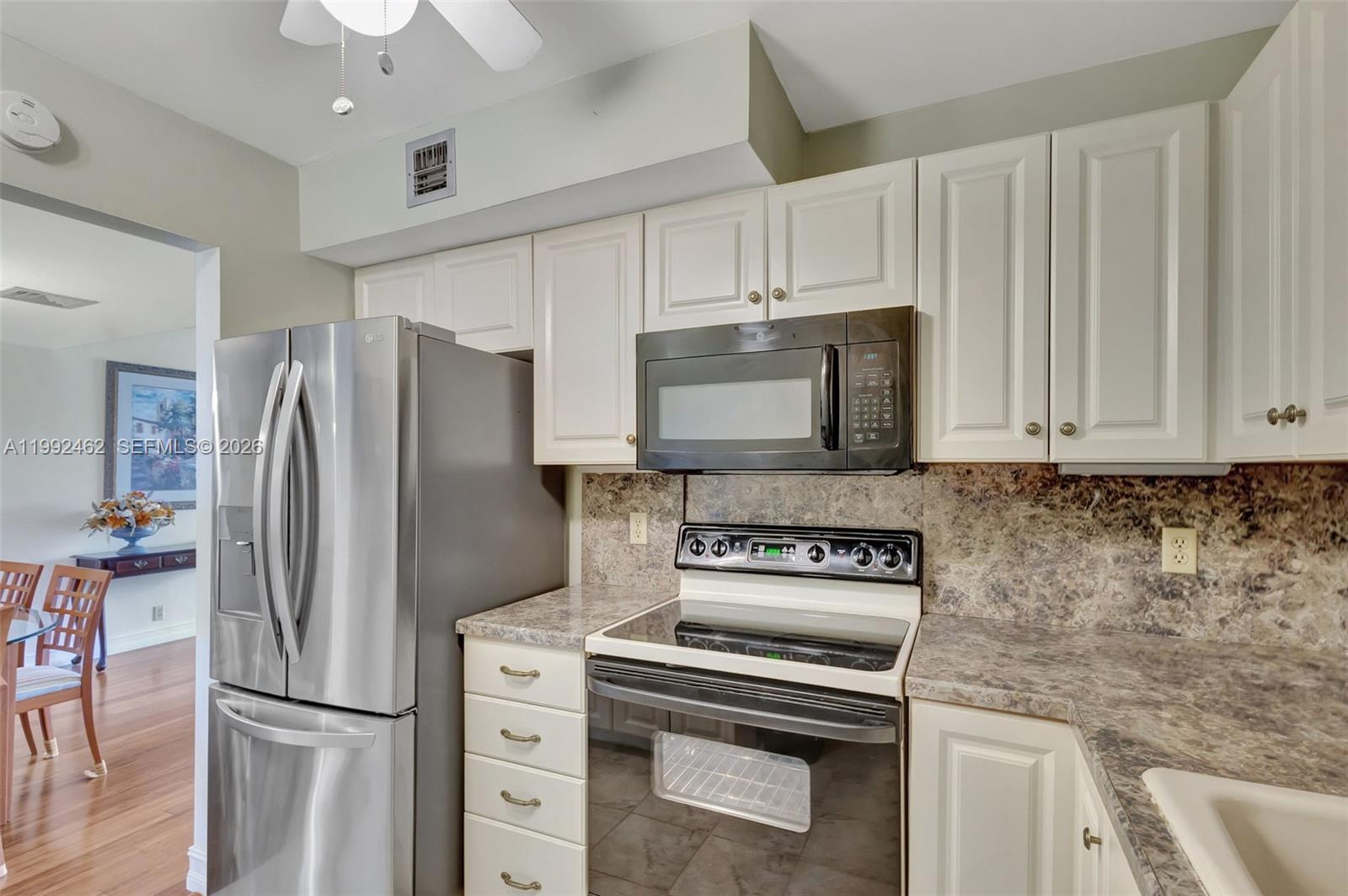 336 Golfview Road, Unit 311 North Palm Beach, FL 33408 - Photo 20 of 62