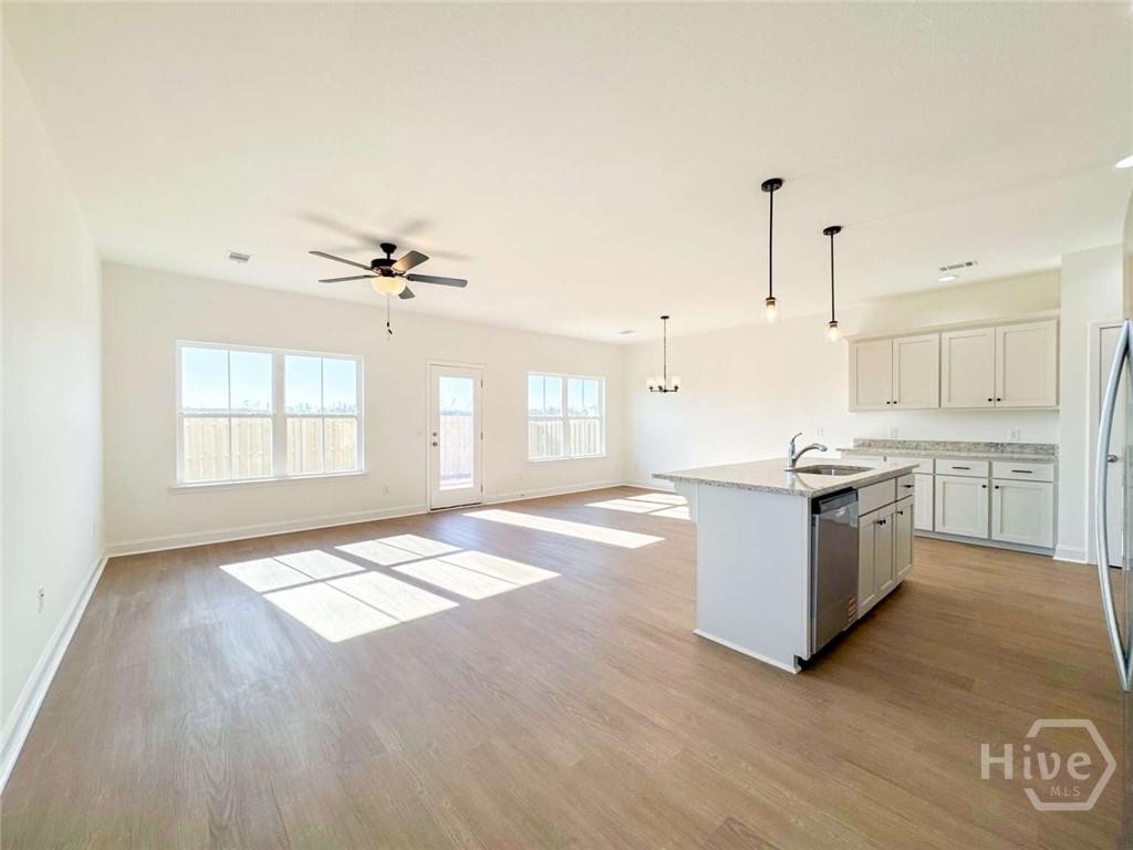 232 Boundary Hall Way Hinesville, GA 31313 - Photo 3 of 23