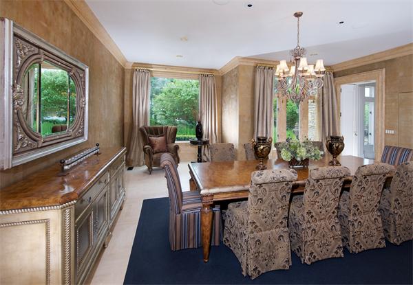 66 Cutler Road Needham, MA 02492 - Photo 4 of 18 Gallery Image 4