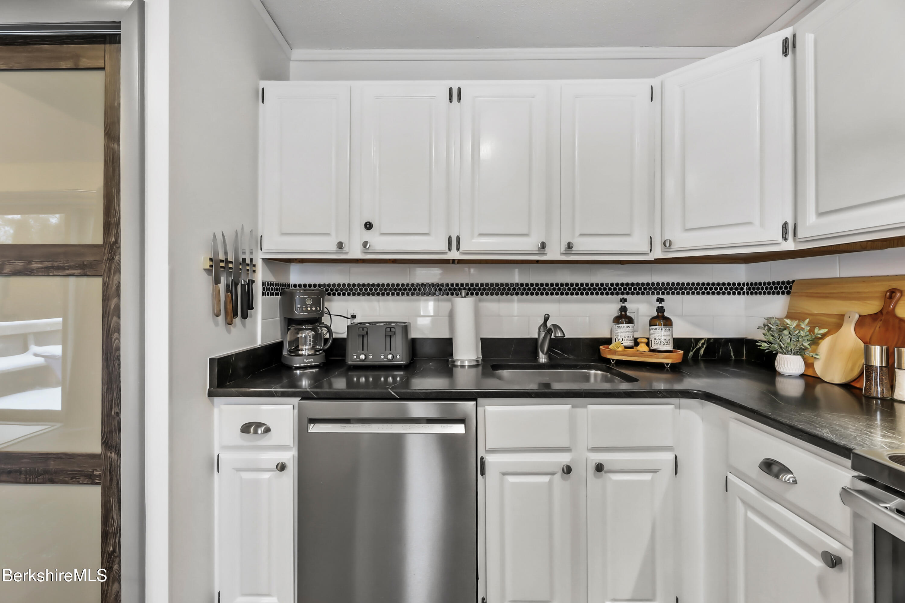 93 Corey Road, Unit 93 Hancock, MA 01237 - Photo 8 of 30 55 Kitchen