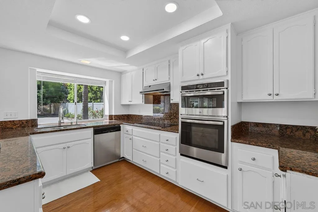 13887 Carriage Road Poway, CA 92064 - Photo 19 of 54
