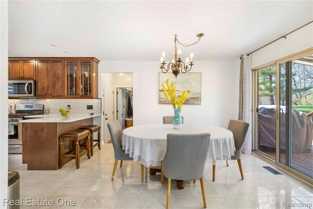 702 Ten Point Drive Rochester Hills, MI 48309 - Photo 15 of 34