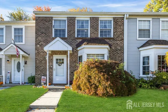 $435,000 | 93 Wilshire Court, Old Bridge, NJ 08857