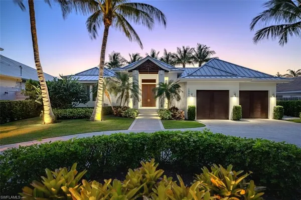 $3,840,000 | 1880 Sandpiper Street, Naples, FL 34102