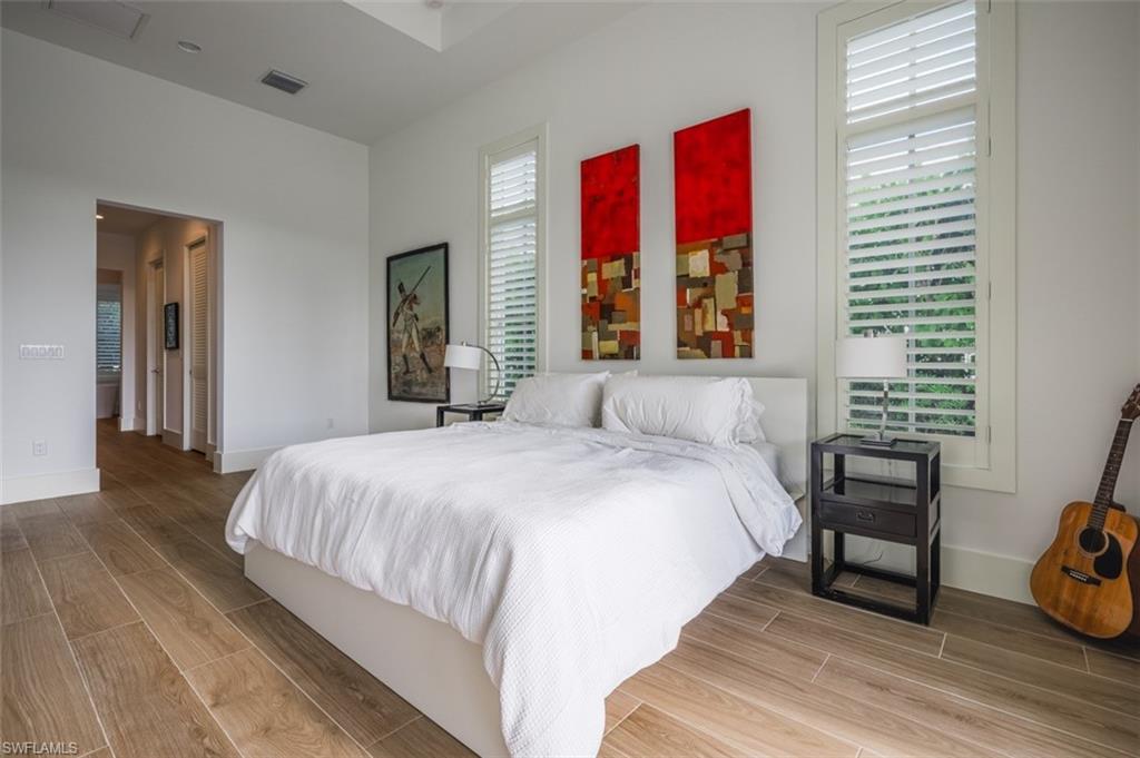 1880 Sandpiper Street Naples, FL 34102 - Photo 20 of 43