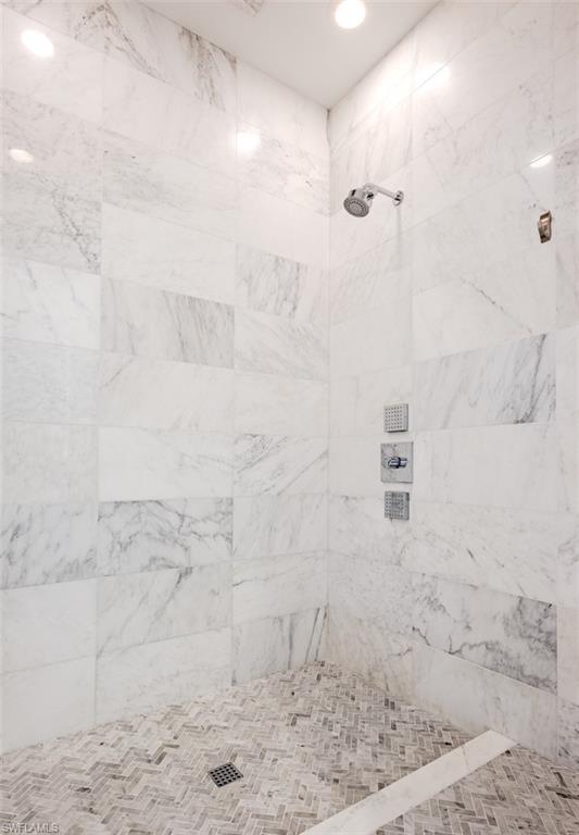 1880 Sandpiper Street Naples, FL 34102 - Photo 24 of 43