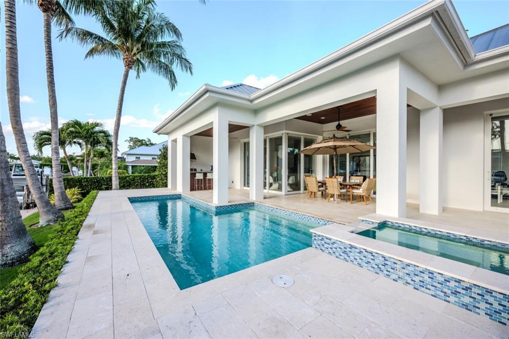 1880 Sandpiper Street Naples, FL 34102 - Photo 4 of 43