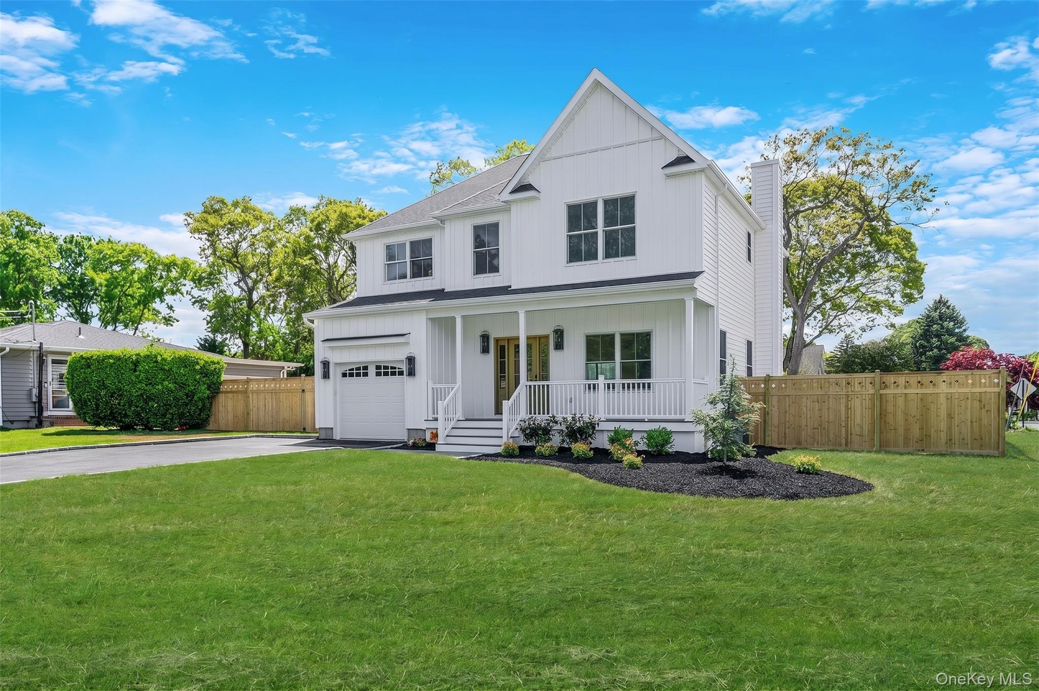 100 Bieselin Road Bellport, NY 11713 - Photo 2 of 45