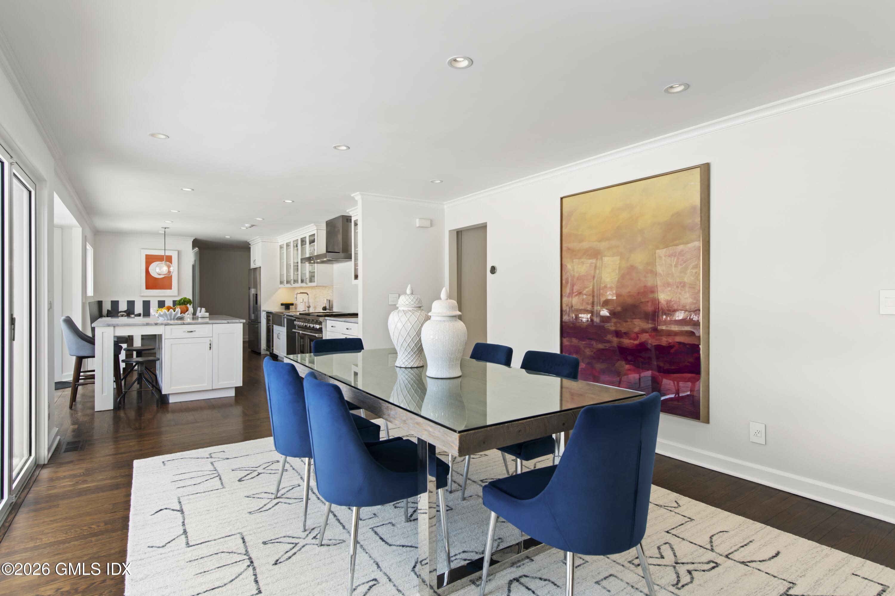29 Hunting Ridge Road Greenwich, CT 06831 - Photo 15 of 59 3.43 Dining