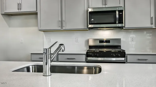 $444,940 | 829 Comice Pear Way, Willow Spring, NC 27592