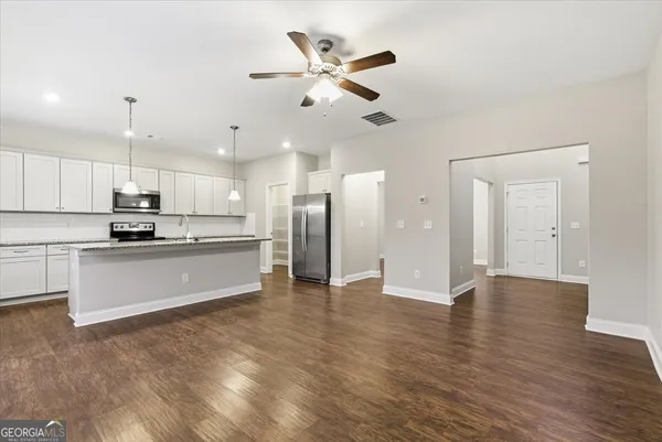 $325,000 | 423 Pearson Circle, Hampton, GA 30228