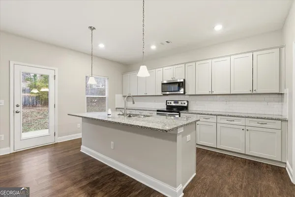 $325,000 | 423 Pearson Circle, Hampton, GA 30228