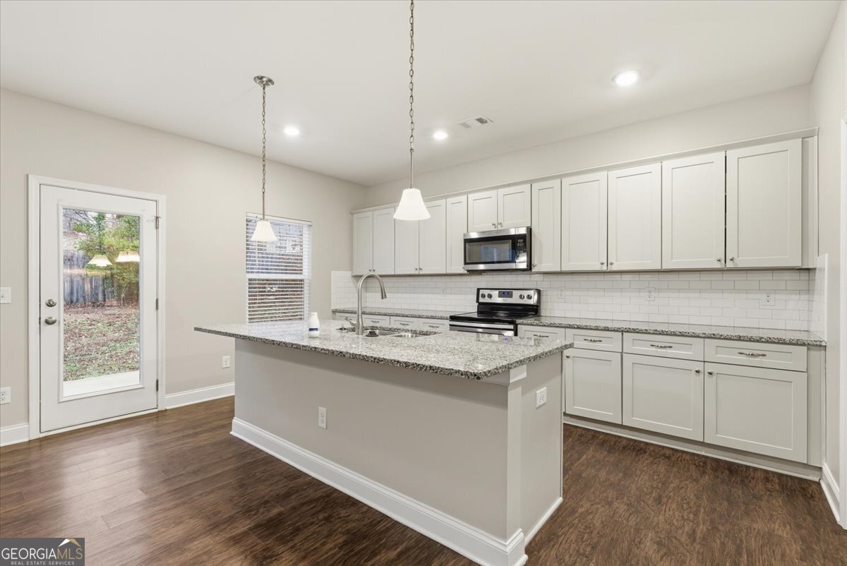 423 Pearson Circle Hampton, GA 30228 - Photo 15 of 37