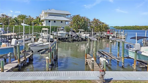 $825,000 | 5312 Southeast Nassau Terrace, Stuart, FL 34997