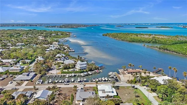 $825,000 | 5312 Southeast Nassau Terrace, Stuart, FL 34997