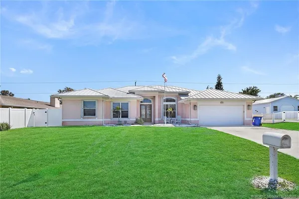 $825,000 | 5312 Southeast Nassau Terrace, Stuart, FL 34997