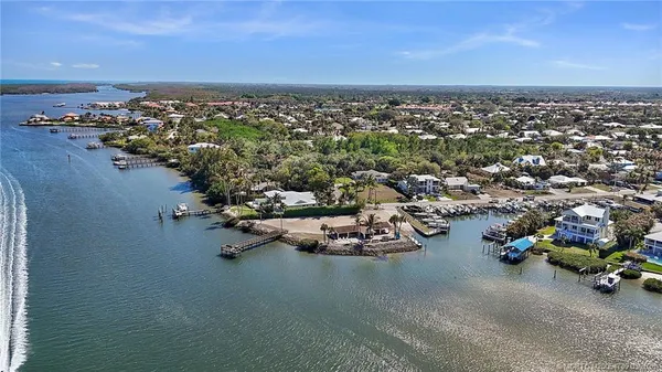 $825,000 | 5312 Southeast Nassau Terrace, Stuart, FL 34997