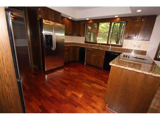 2265 Carr Hill Road Columbus, IN 47201 - Photo 3 of 12 Gallery Image 3