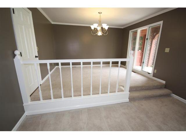 2265 Carr Hill Road Columbus, IN 47201 - Photo 4 of 12 Gallery Image 4