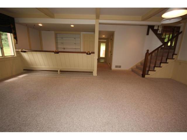 2265 Carr Hill Road Columbus, IN 47201 - Photo 9 of 12 Gallery Image 9