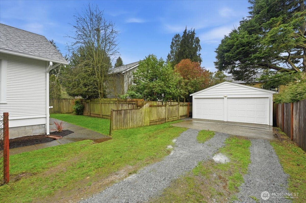 8127 11th Avenue Southwest Seattle, WA 98106 - Photo 13 of 14