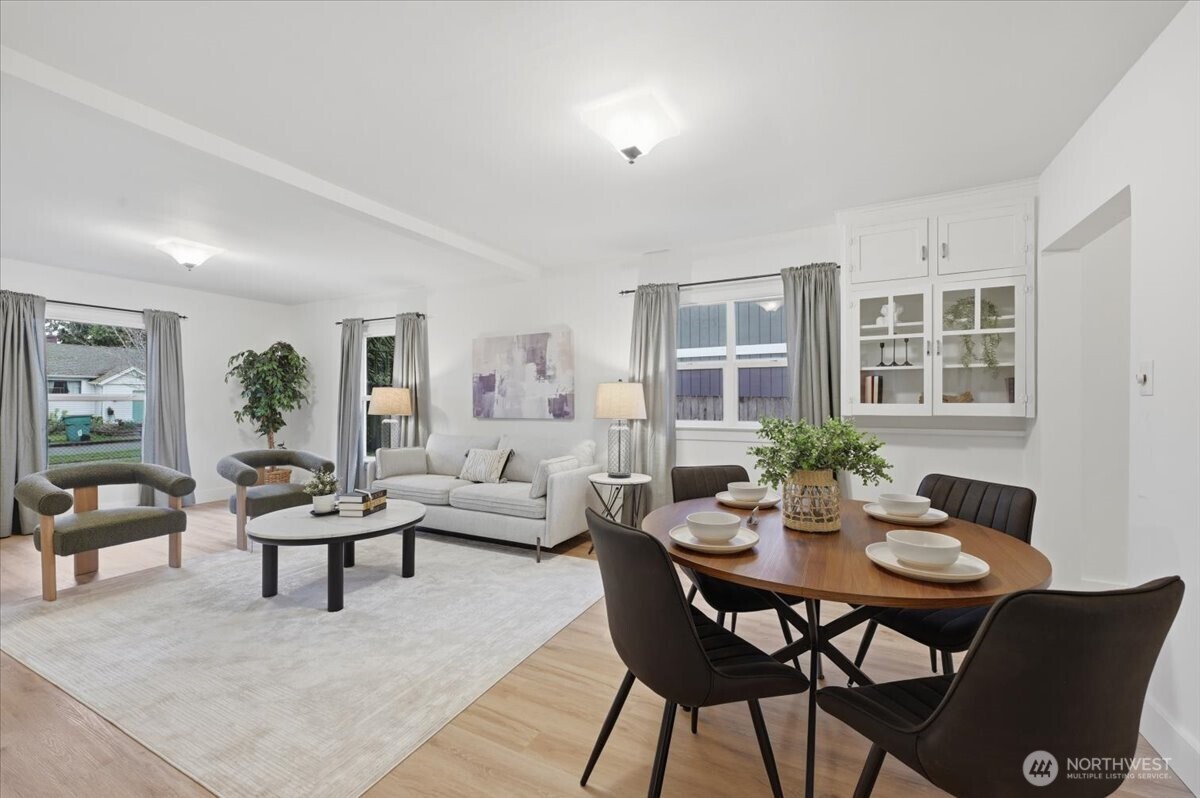 8127 11th Avenue Southwest Seattle, WA 98106 - Photo 3 of 14