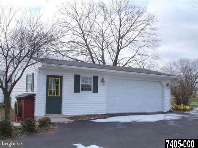 725 Church Road York, PA 17404 - Photo 3 of 14 Gallery Image 3