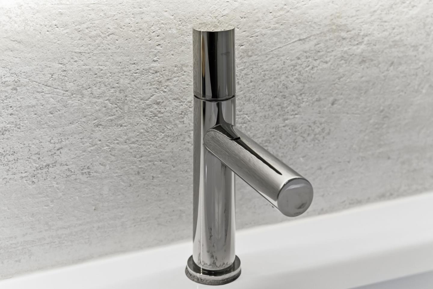 845 Pollard Road Los Gatos, CA 95032 - Photo 26 of 47 a bathroom with a shower