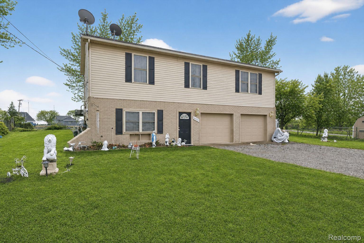 6198 Brancheau Road Newport, MI 48166 - Photo 8 of 47 b.jpg