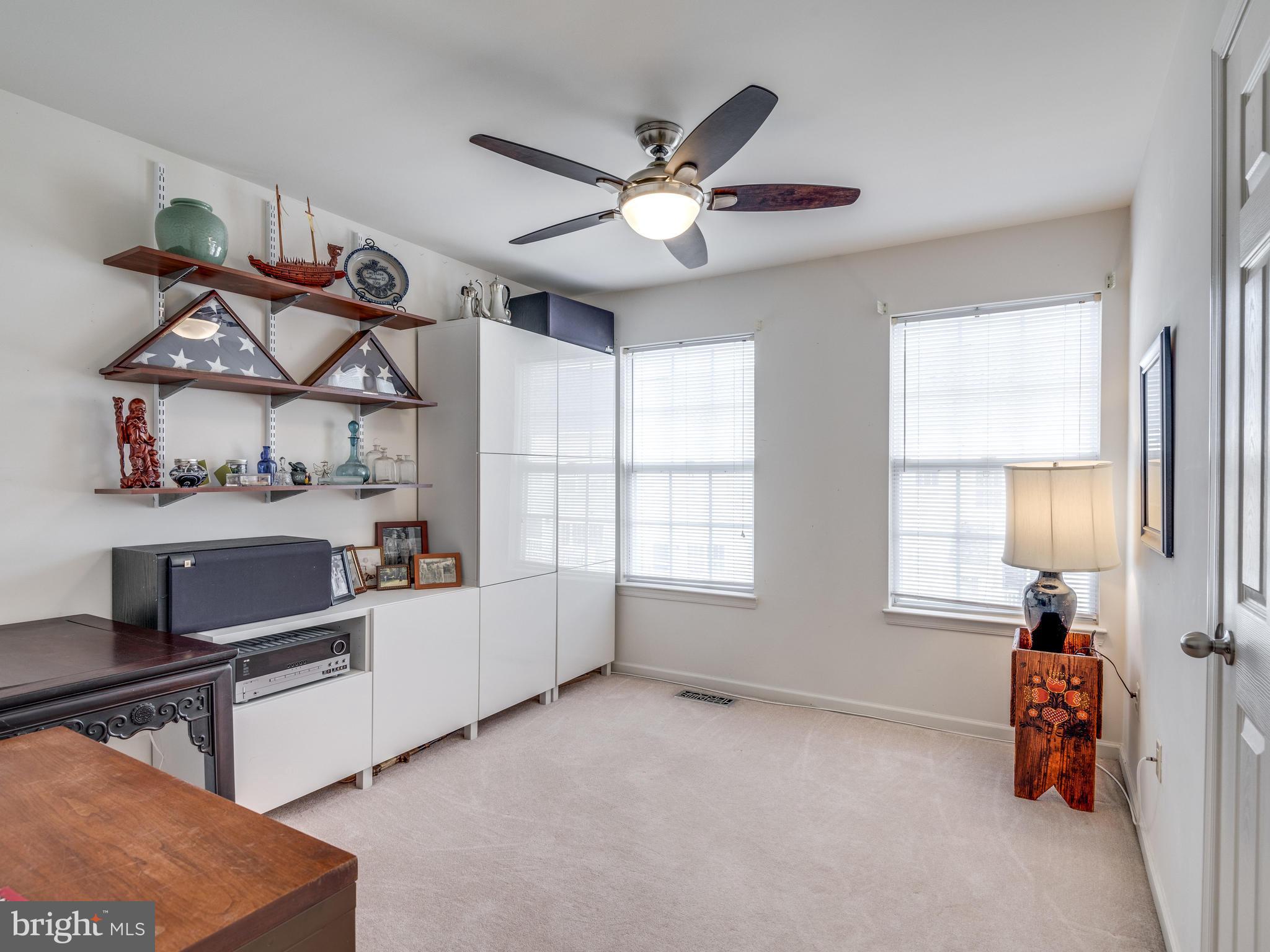 12095 Trumbull Way, Unit 20951 Reston, VA 20190 - Photo 22 of 30 Bedroom 3