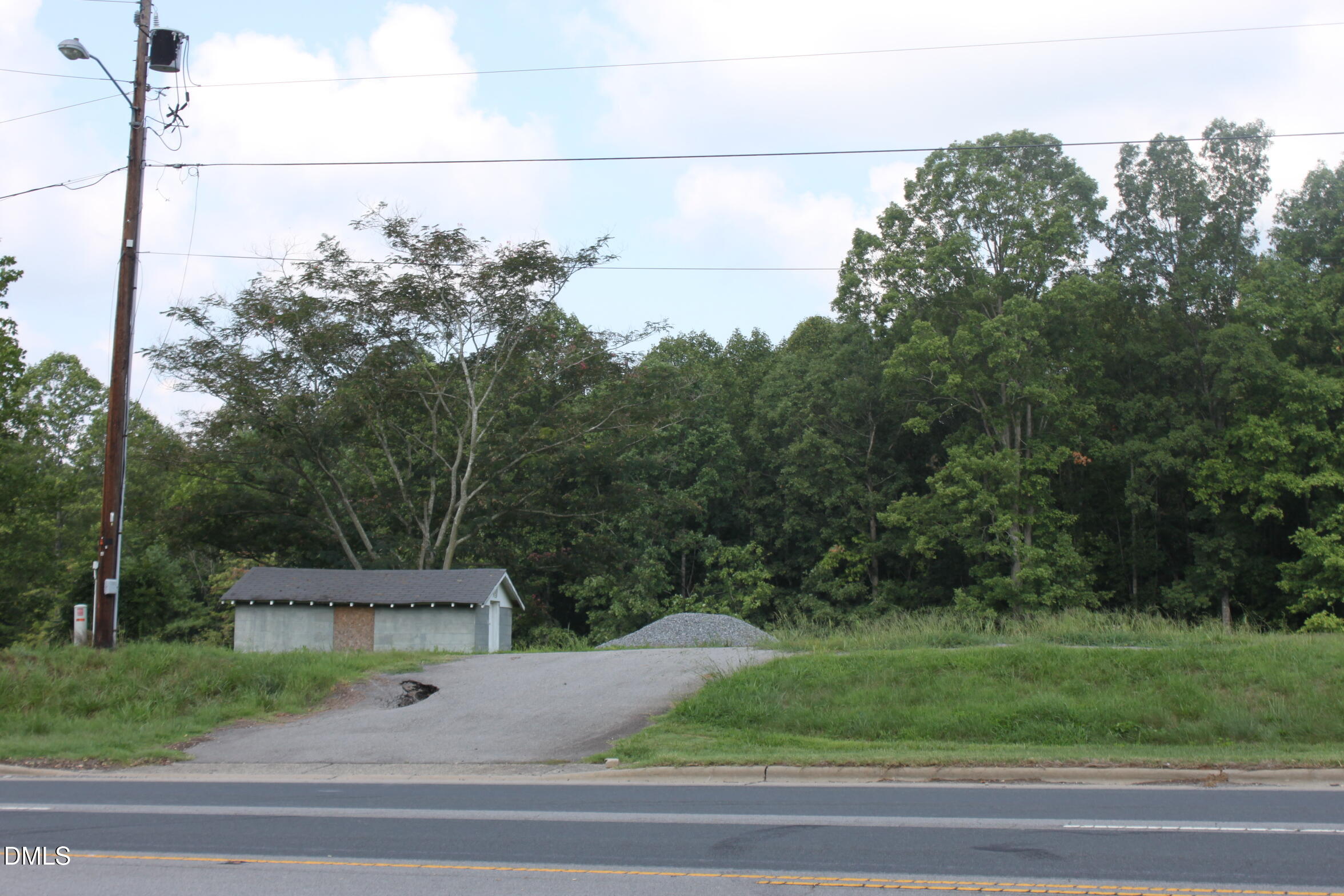 333 CC Camp Road Elkin, NC 28621 - Photo 3 of 9
