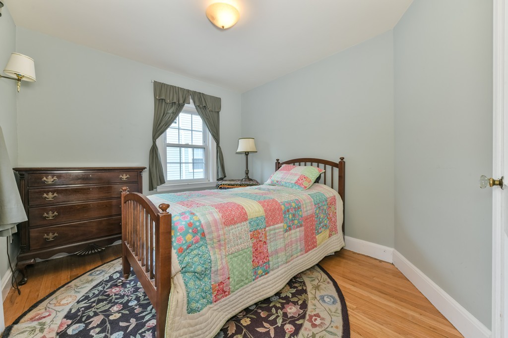 62 Risley Road Brookline, MA 02467 - Photo 12 of 15 Gallery Image 12