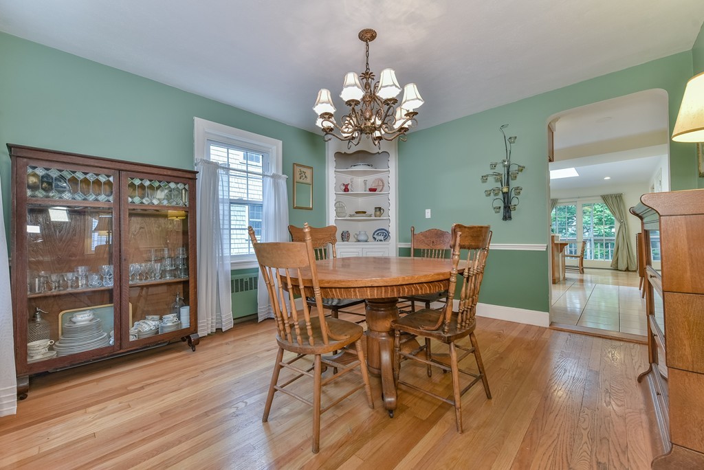 62 Risley Road Brookline, MA 02467 - Photo 4 of 15 Gallery Image 4