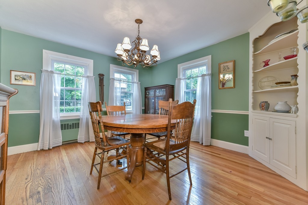 62 Risley Road Brookline, MA 02467 - Photo 5 of 15 Gallery Image 5