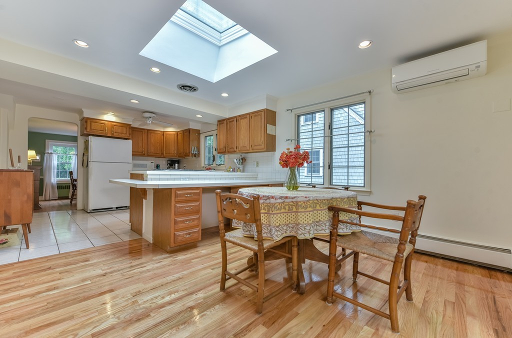 62 Risley Road Brookline, MA 02467 - Photo 7 of 15 Gallery Image 7