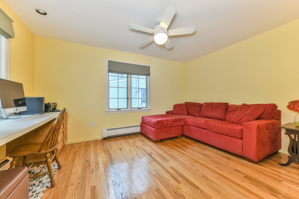 62 Risley Road Brookline, MA 02467 - Photo 9 of 15 Gallery Image 9