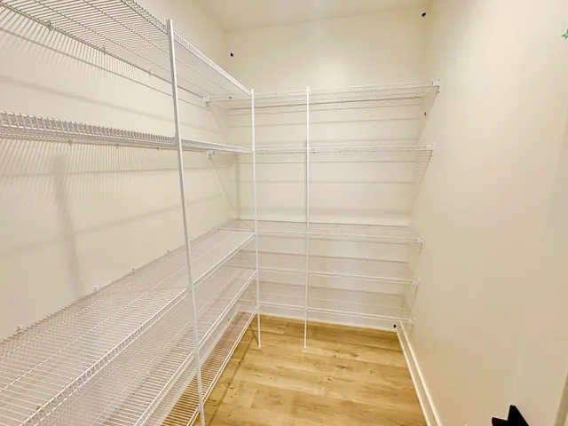 $639,900 | 7105 Kettle Dale Avenue Southeast, Alto, MI 49302