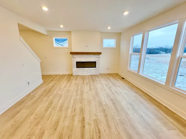 $639,900 | 7105 Kettle Dale Avenue Southeast, Alto, MI 49302