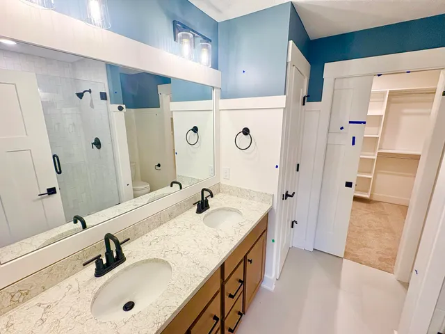 $639,900 | 7105 Kettle Dale Avenue Southeast, Alto, MI 49302