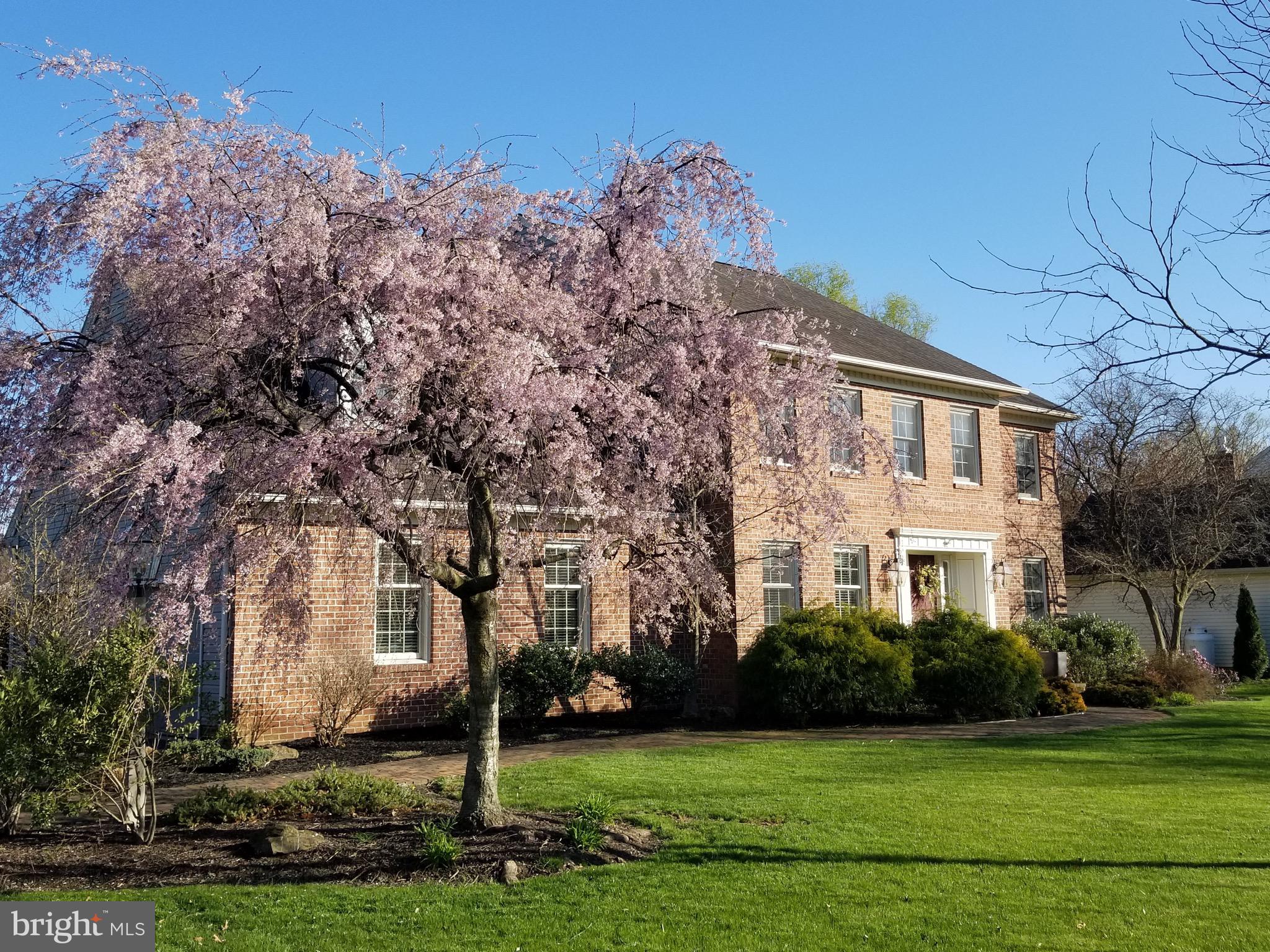 2457 Raleigh Drive Lancaster, PA 17601 - Photo 2 of 28 Gallery Image 2