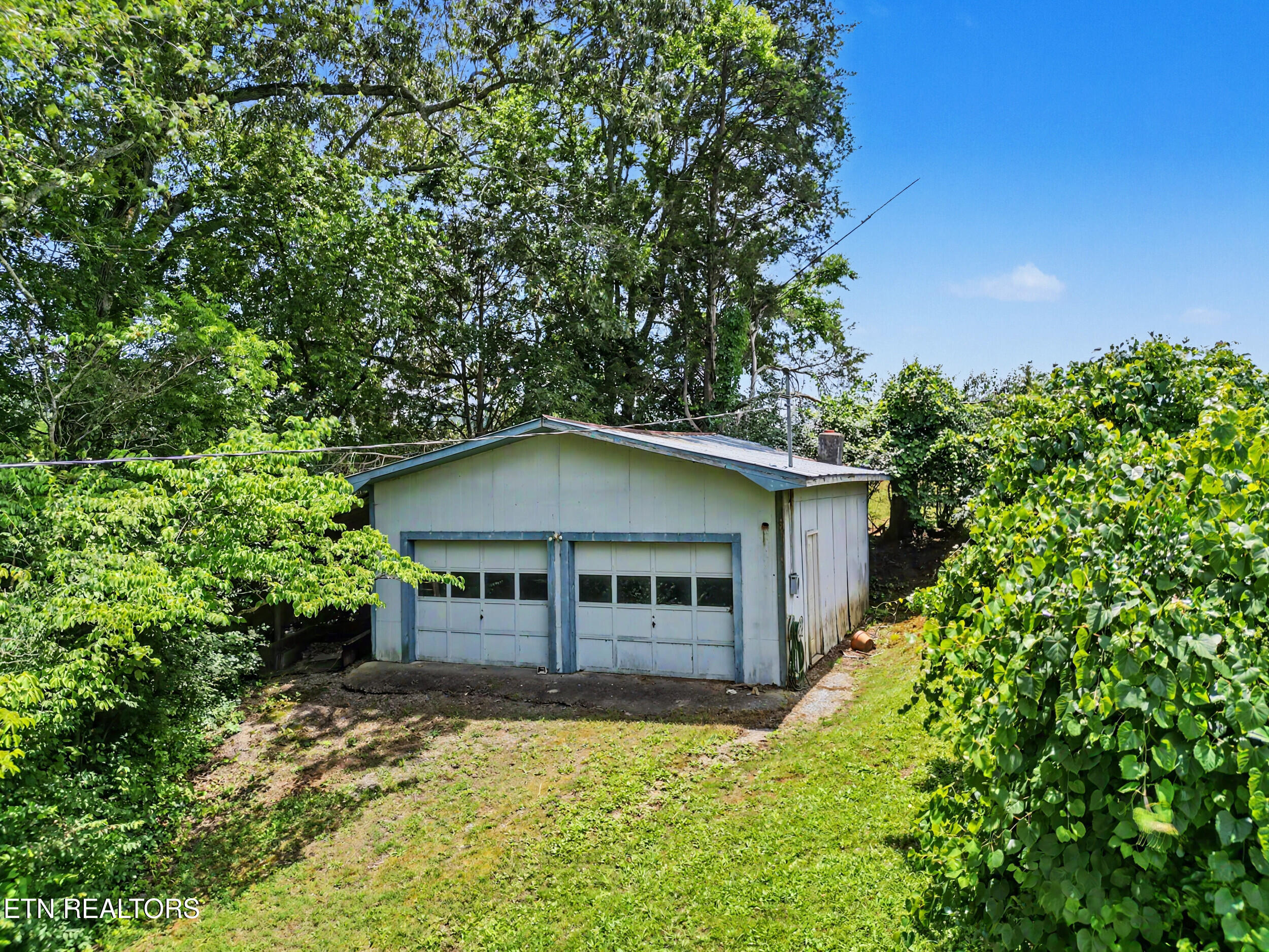 515 Morrell Street Newport, TN 37821 - Photo 5 of 44 30_dji_0129