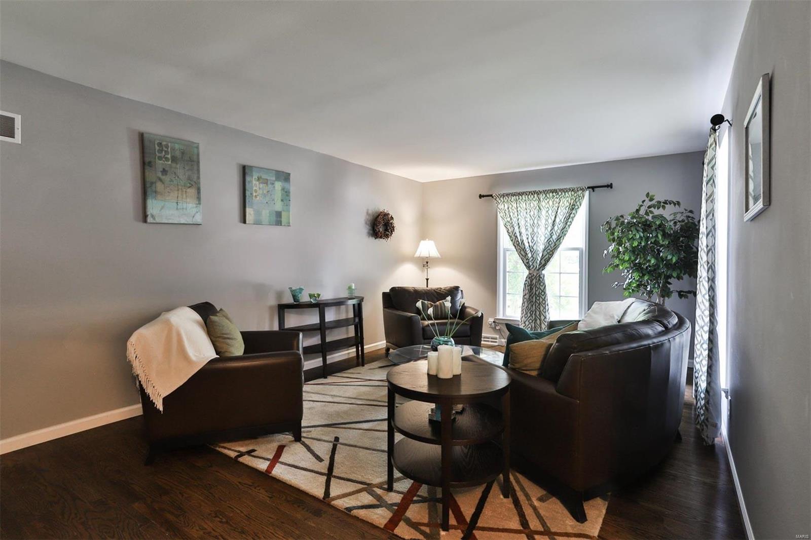 1175 North Berry Road St. Louis, MO 63122 - Photo 4 of 28 Gallery Image 4
