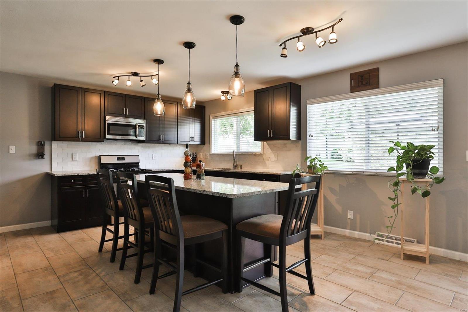 1175 North Berry Road St. Louis, MO 63122 - Photo 8 of 28 Gallery Image 8