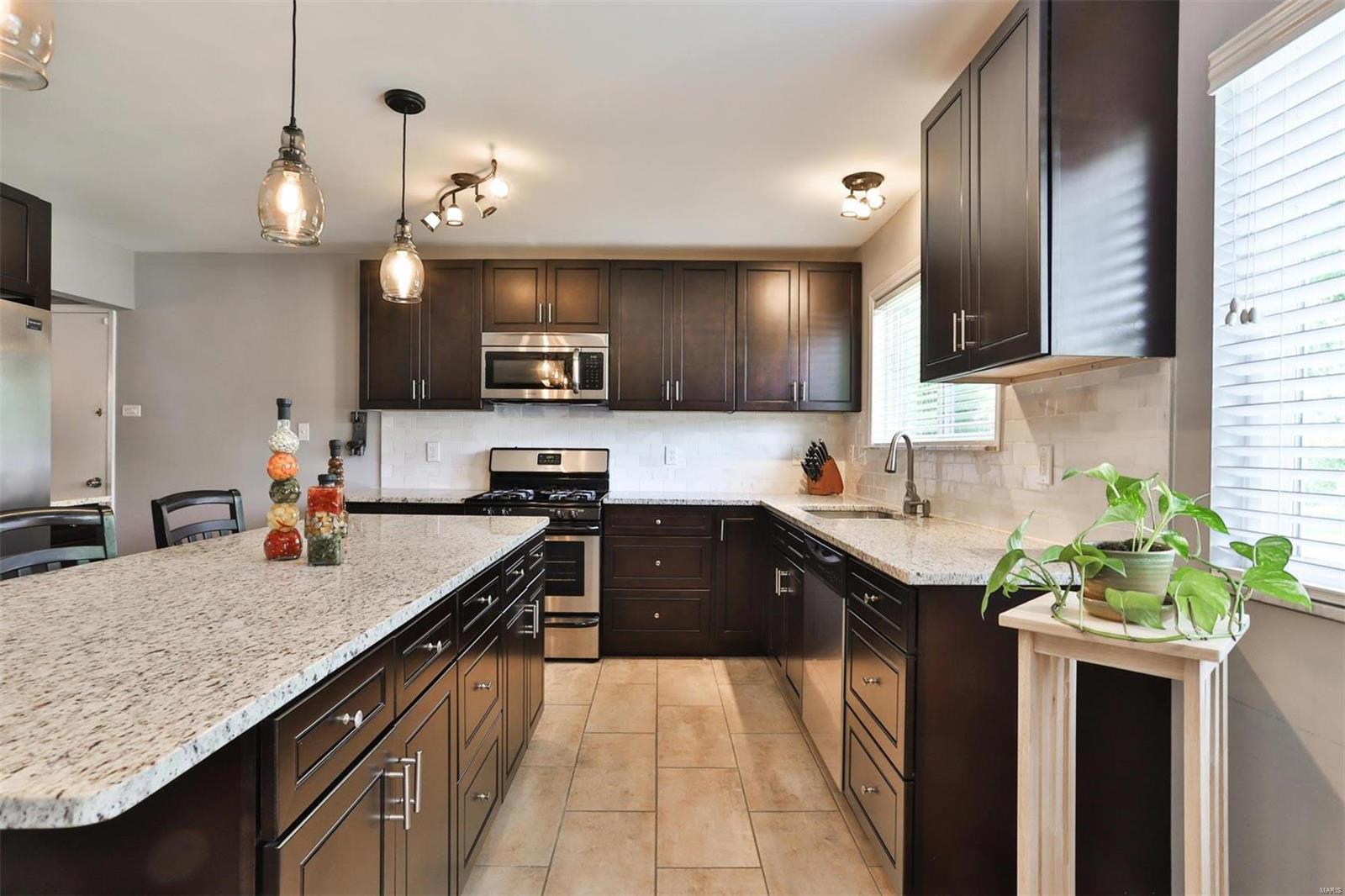 1175 North Berry Road St. Louis, MO 63122 - Photo 9 of 28 Gallery Image 9