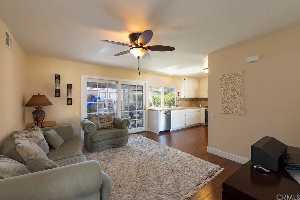 1614 Hemlock Circle Corona, CA 92879 - Photo 15 of 41