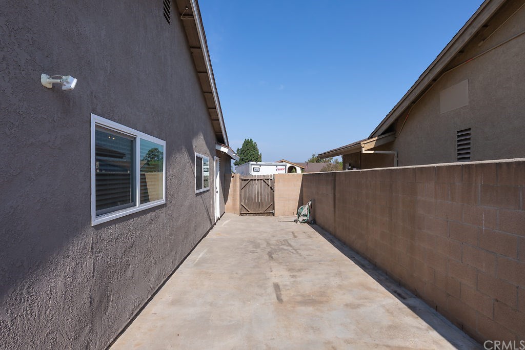 1614 Hemlock Circle Corona, CA 92879 - Photo 32 of 41
