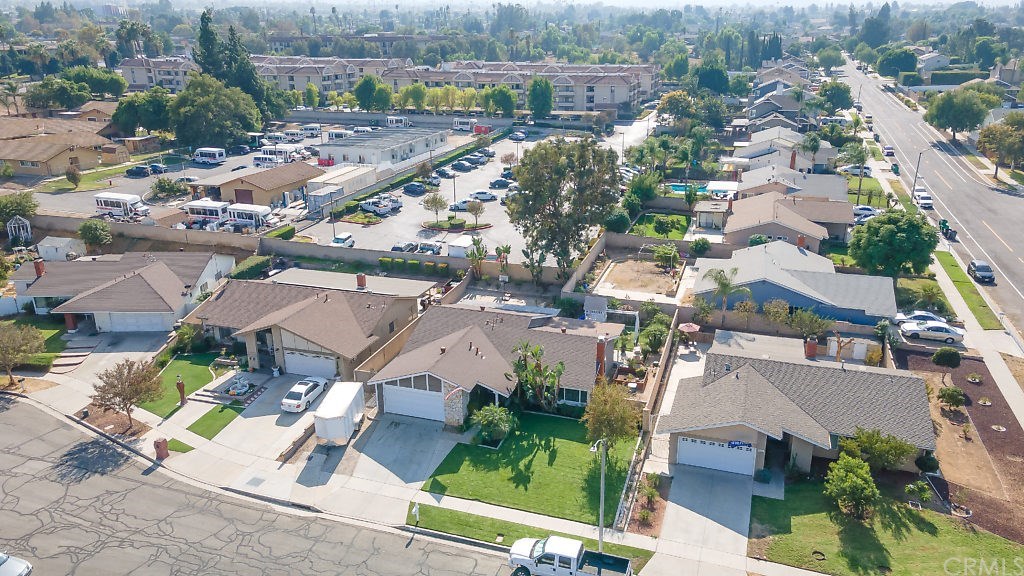 1614 Hemlock Circle Corona, CA 92879 - Photo 37 of 41